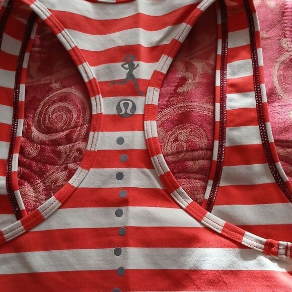 Lululemon  - Picture 4 of 4